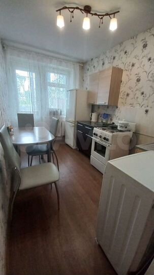 2-к. квартира, 48 м², 1/2 эт.