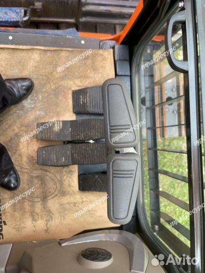 Гусеничный экскаватор Lonking CDM6490, 2023