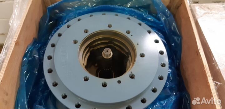 Бортовой редуктор без мотора Komatsu PC300-7