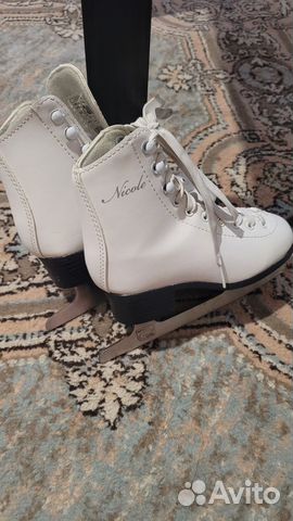 Коньки фигурные р30