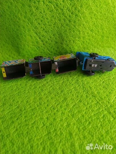 Игрушки СССР. Паровозик. Барабан