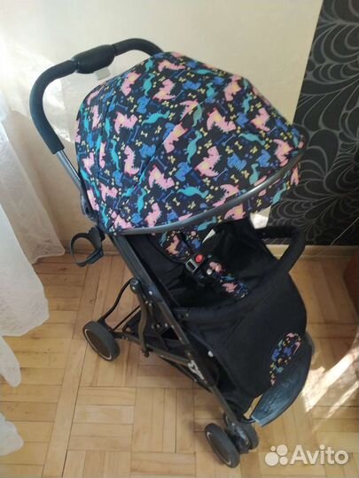 Прогулочная коляска складная