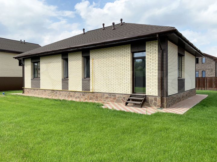 Дом 105 м² на участке 9,2 сот.