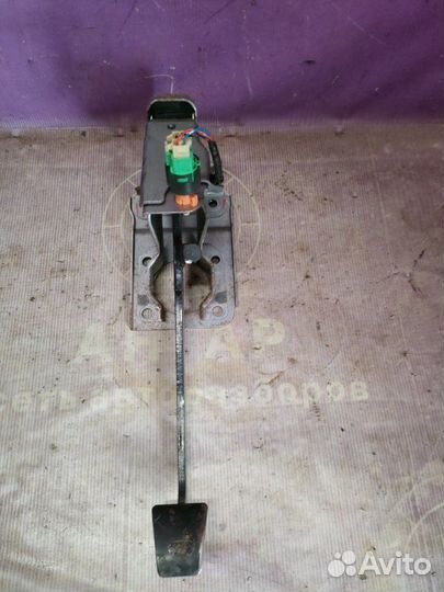 Педаль тормоза Peugeot 4007 DW12 2008