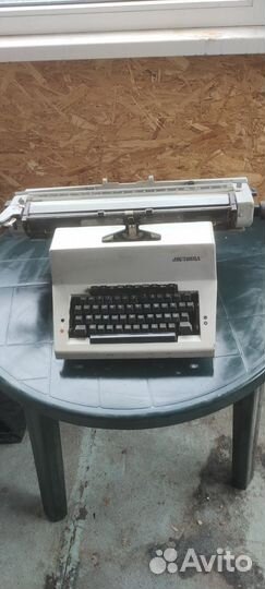 Пишущая машинка