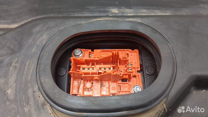 Батарея высоковольтная Mitsubishi Outlander, 2016