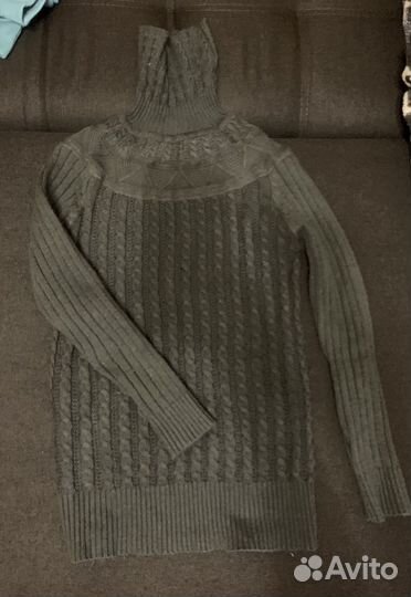 Свитер женский
