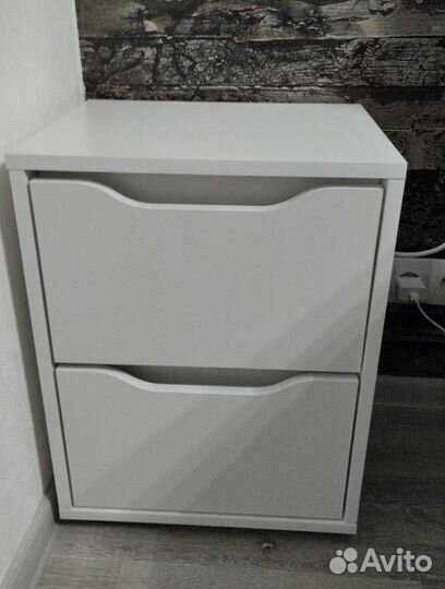 Тумба прикроватная