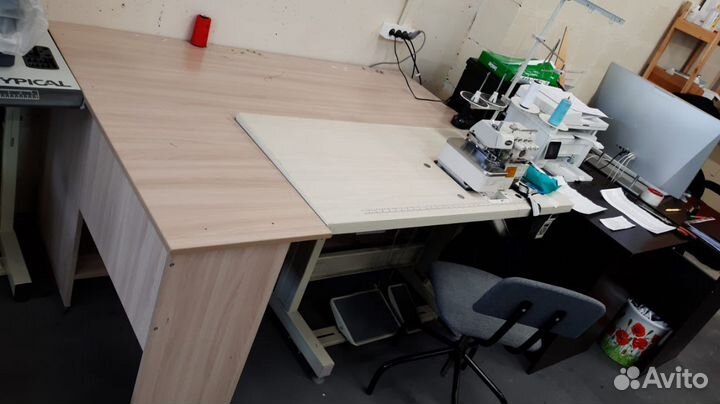 Стол для швейной машинки