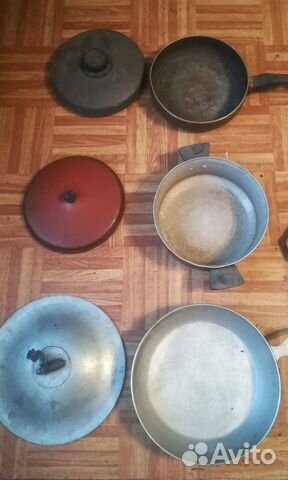 Сковороды, утятница, противень, сито, подставки