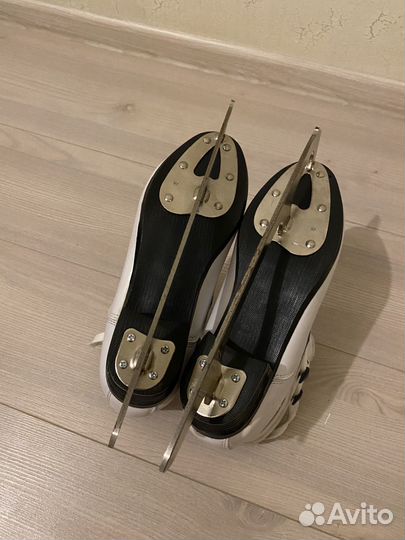 Коньки женские Roces