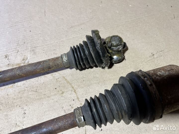 Приводной вал Рено Дастер