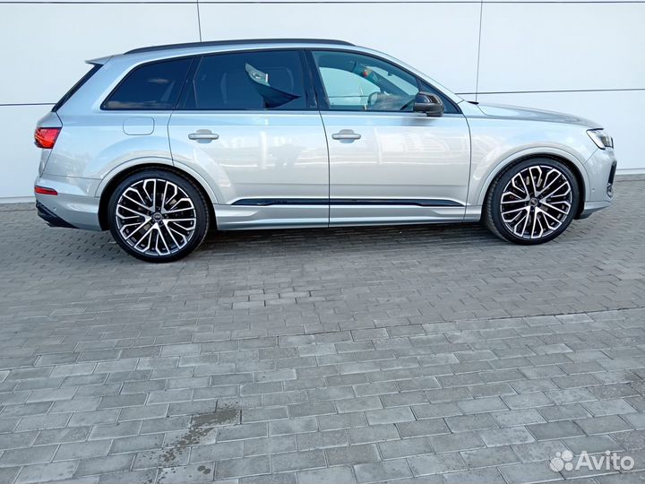 Audi SQ7 4.0 AT, 2024