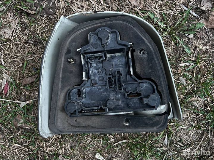 Задние фонари на volkswagen golf 3