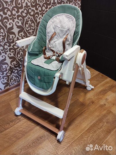 Стульчик для кормления happy baby berny v2