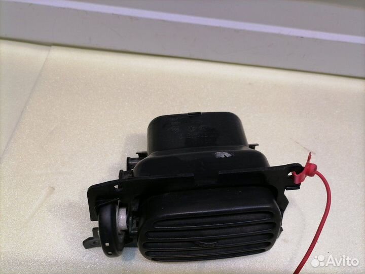 Дефлектор воздушный Renault Premium