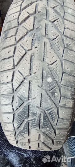Tigar SUV Ice 215/65 R16