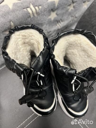 Ботинки детские 27