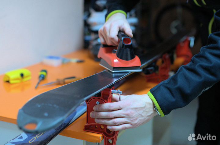 Мастер по горнолыжному оборудованию