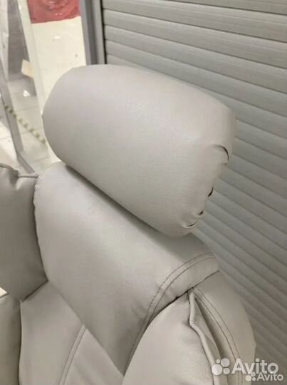 Компьютерное игровое кресло геймерское с массажем