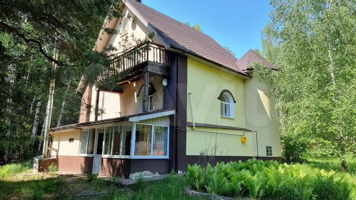 Дом 210 м² на участке 80 сот.