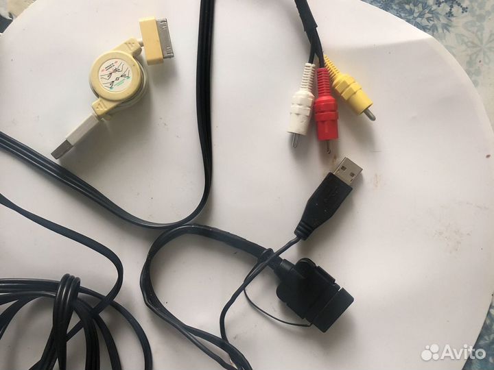 Кабель адаптер переходник apple 30pin - AUX 3,5