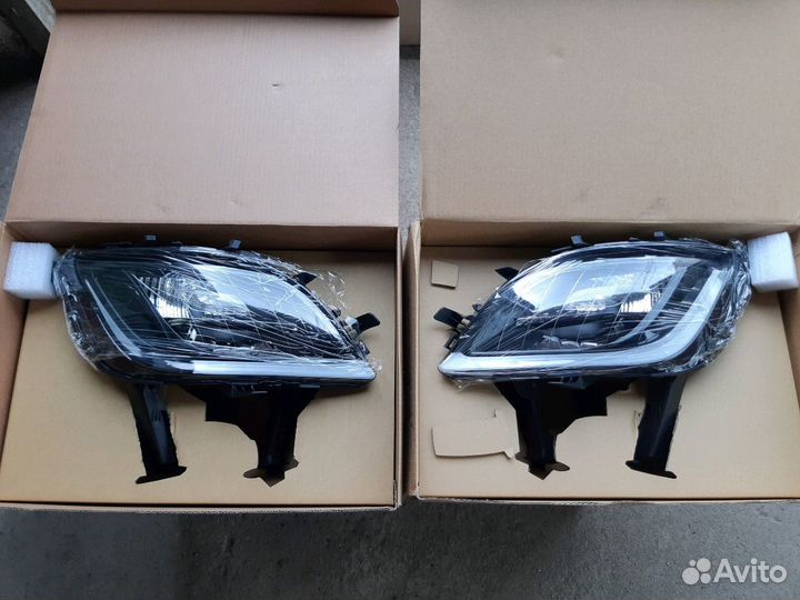 Противотуманная фара Opel Astra J 2010-2012