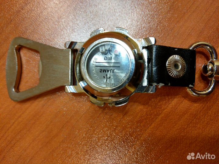 Часы, брелок