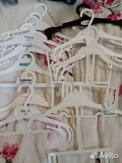 Вешалки детские