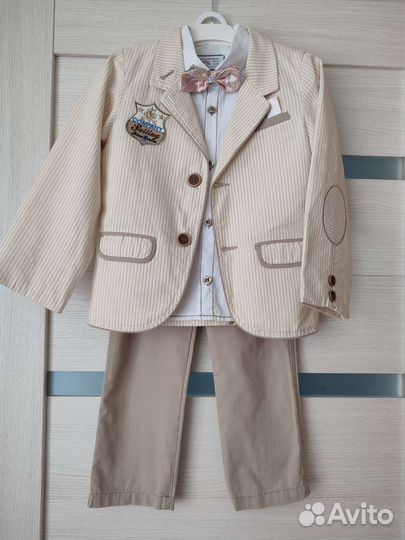 Костюм на мальчика (пиджак, брюки, рубашка)
