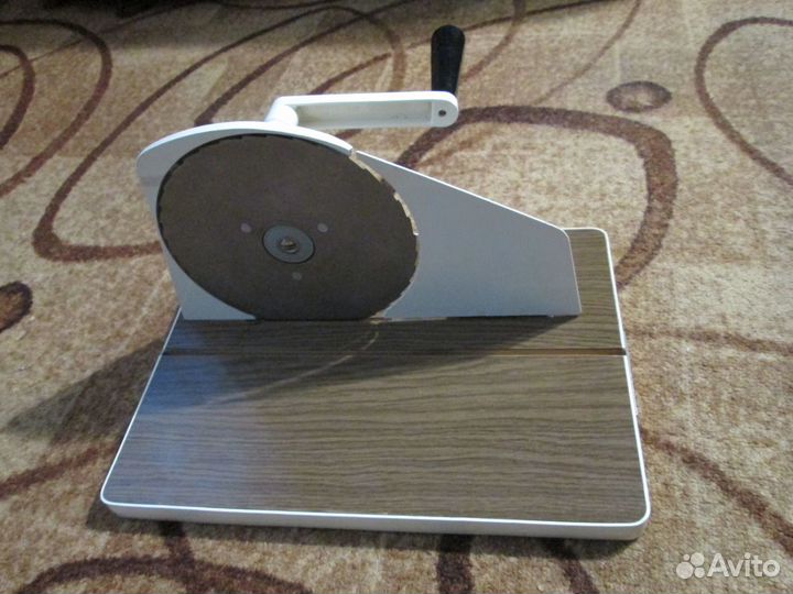 Хлеборезка ручная