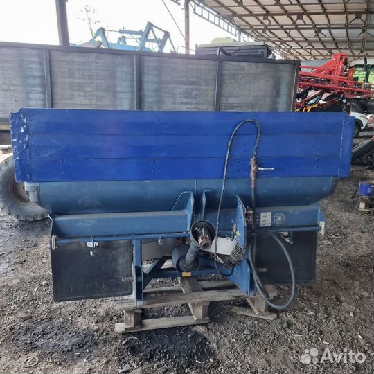 Разбрасыватель минеральных удобрений