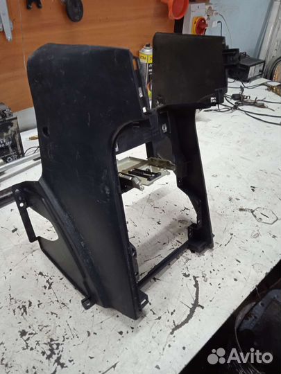 Центральная консоль Nissan Sunny Ниссан Санни