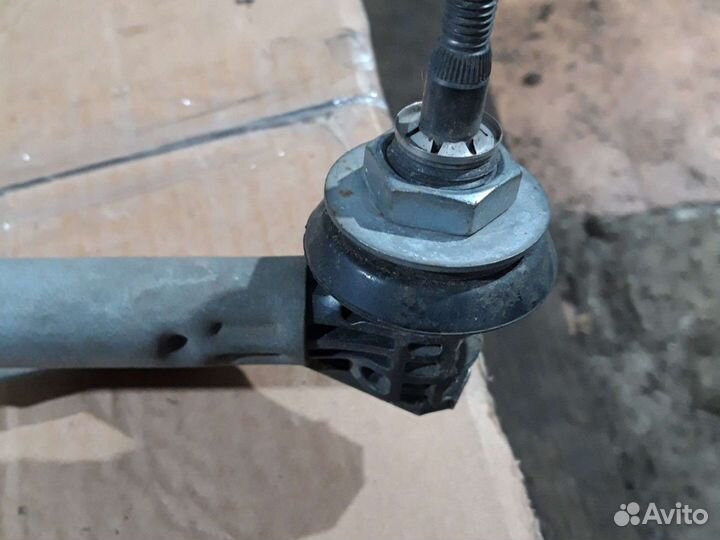 Трапеция дворников Рено Логан