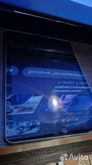 Планшет Apple iPad Air 64