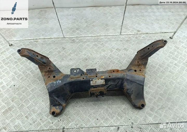 Балка подвески передняя (подмоторная) на Nissan Almera N16 (2000-2007)