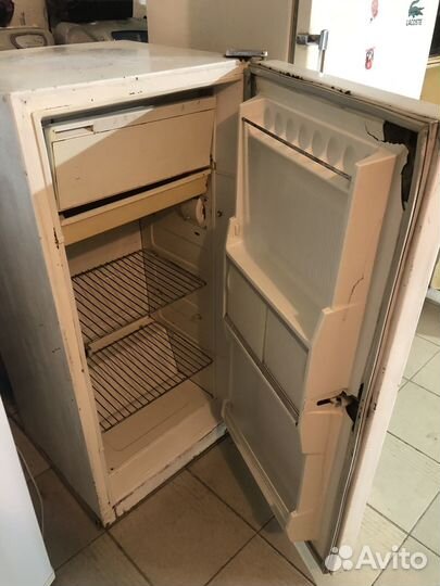 Холодильник бу рабочий