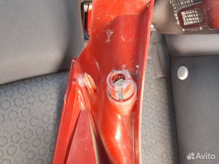 Задняя правая фара ситроен с3