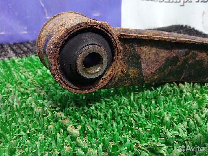 Рычаг передний верхний правый Nissan Patrol