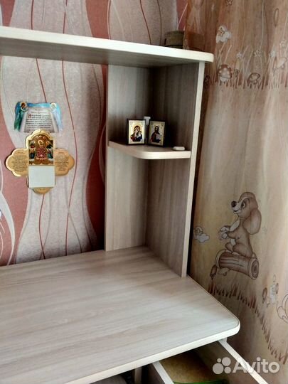 Компьютерный столик