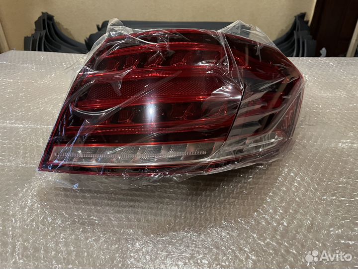 Правый фонарь боковой Mercedes W212 рест в крыло