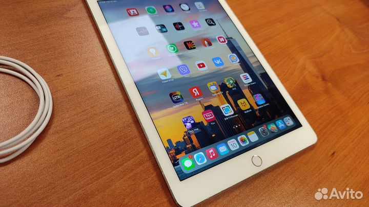 iPad Air 2 64gb с Сим-картой #188