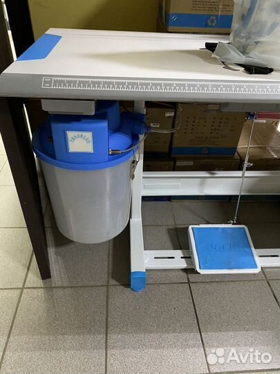 Прямострочка с контейнером для обрези JK-A5WN