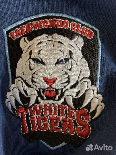 Спортивный костюм с эмблемой Тхэквондо