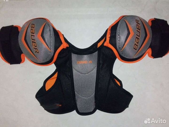 Нагрудник хоккейный детский Bauer one 4