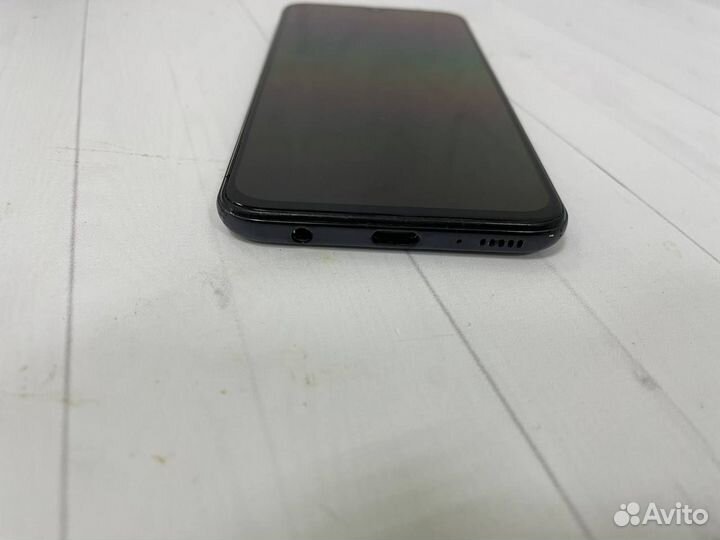 Samsung Galaxy A40, 4/64 ГБ