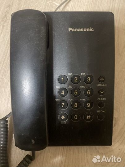 Проводной телефон