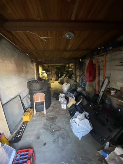 Гараж, > 30 м²