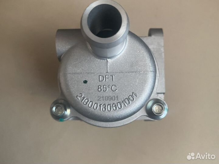 Продаю термостат на весту