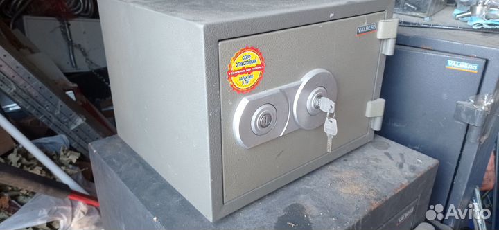 Сейф огнеупорный не рабочий